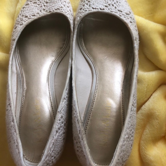 Lace wedges - Picture 3 of 4